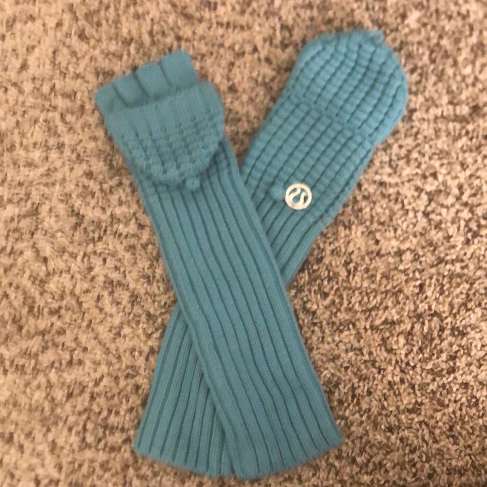 Lululemon gloves